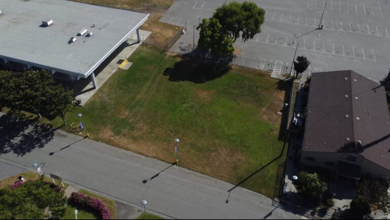 Lawn Between Turf Club and Fiesta